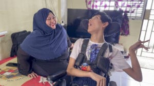 Sayfullah sings karaoke to a Bon Jovi song, one of his favourite artists.